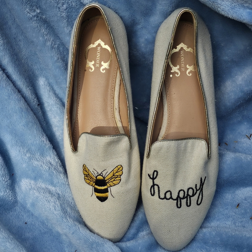 C. Wonder Women's Beige Loafers with Embroidery
